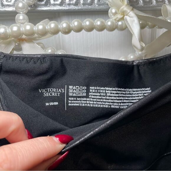 Victoria’s Secret Shimmer Leggings - Picture 3 of 8